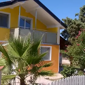 https://lastovka-apartments.in-istria.net